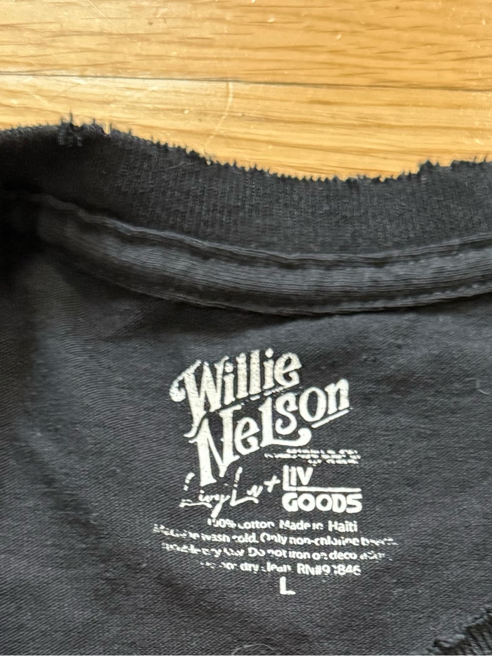Willie Nelson Graphic Tee - Black - Picture 2 of 2
